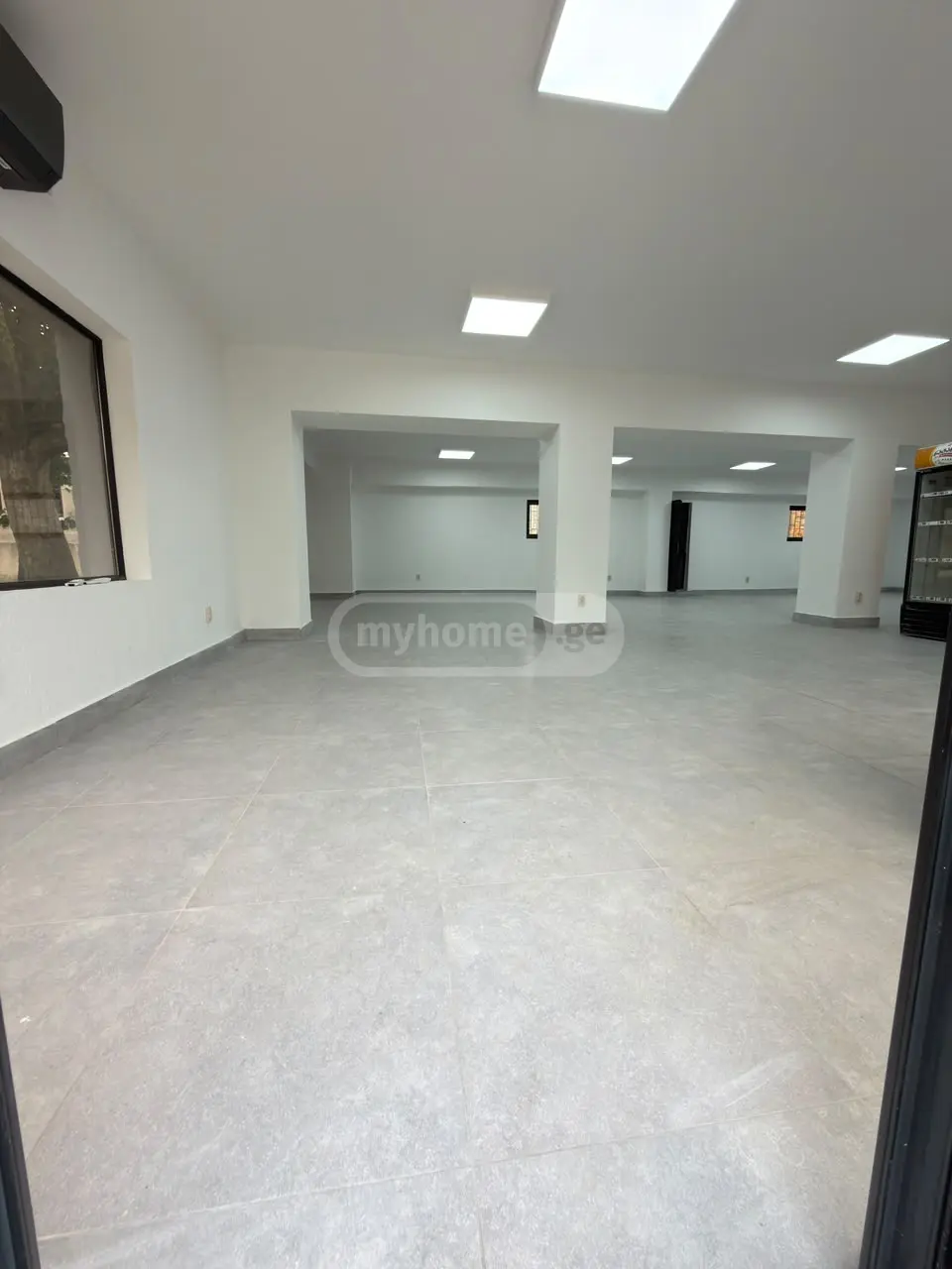 Universal Commercial Area For Rent In Foti view 8