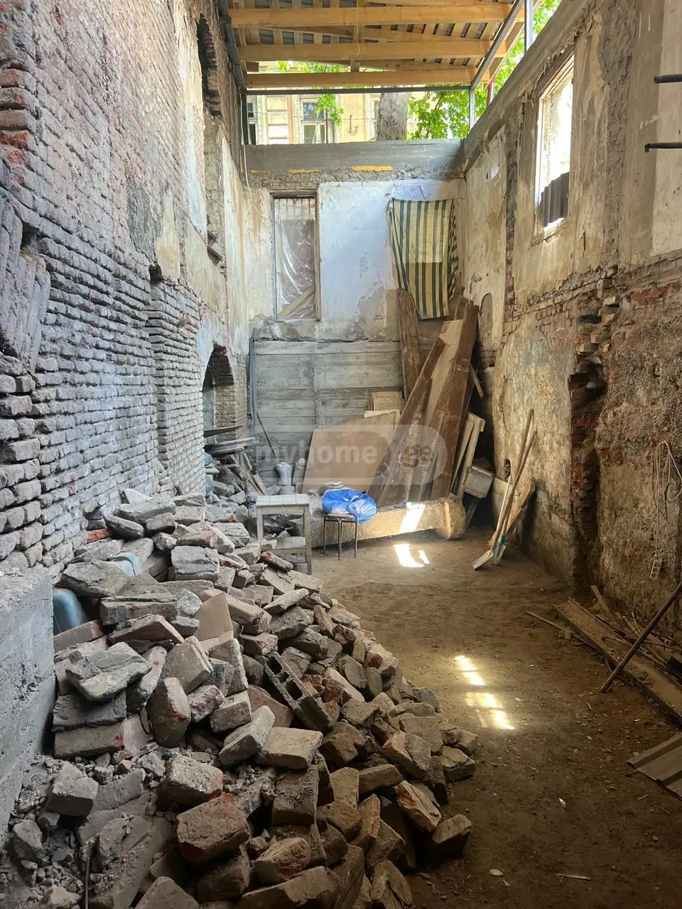 Giorgi Mazniashivili St: 4-Room Commercial Property, 100.0 M² | Korter.Ge view 23