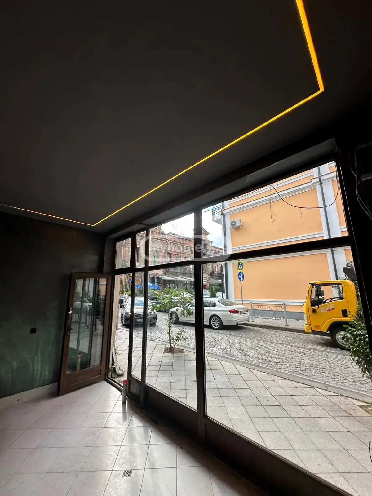 Office Commercial Area For Rent In Old Batumi District, In Batumi view 2