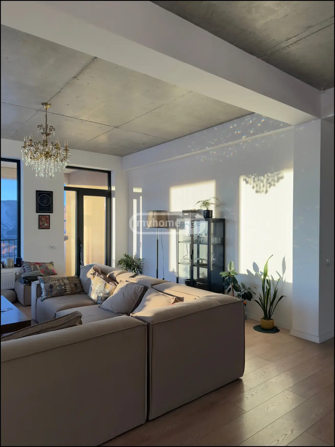 5 Room Private House For Rent In Vake view 3