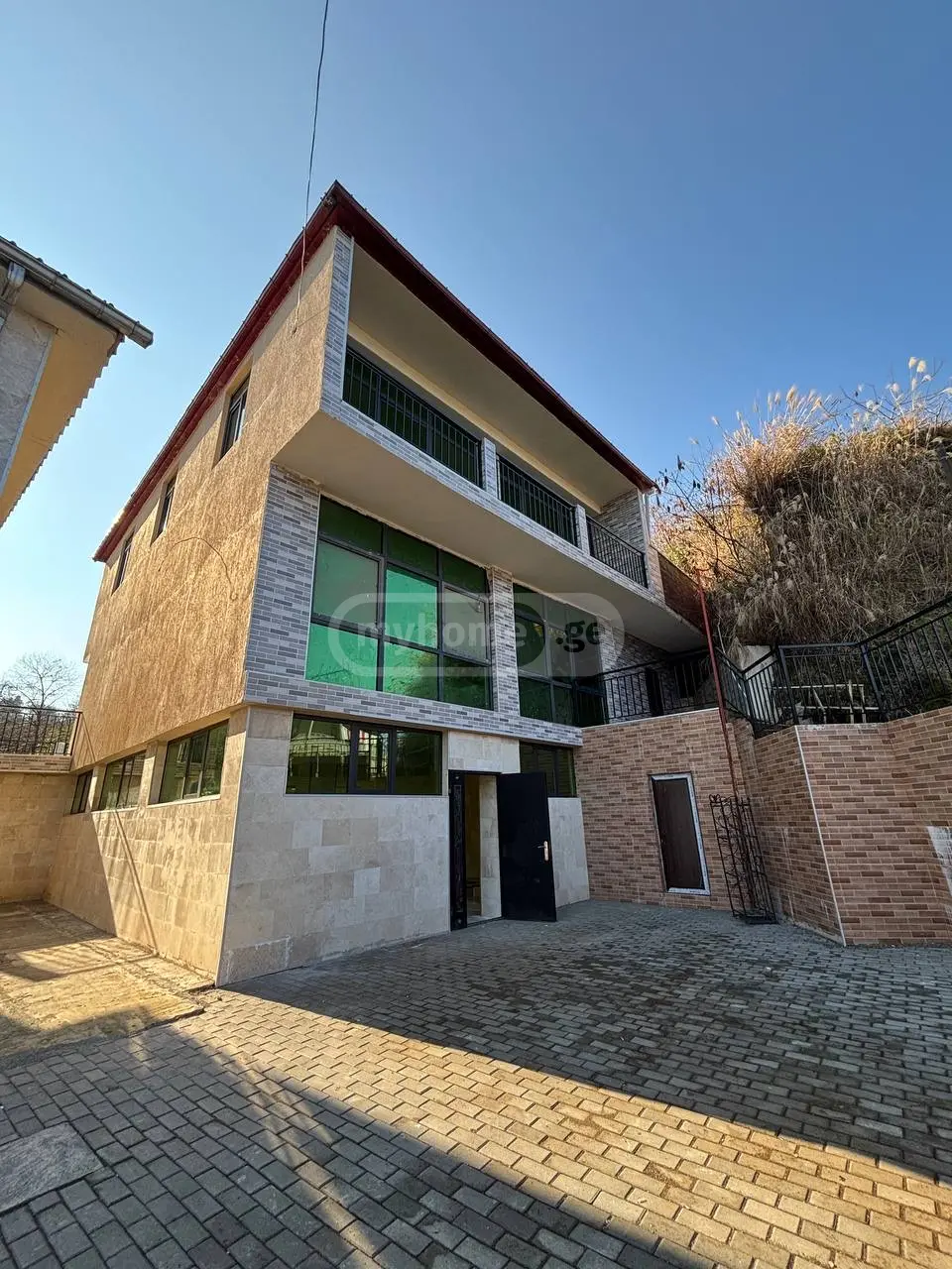 9 Room Private House For Sale view 1