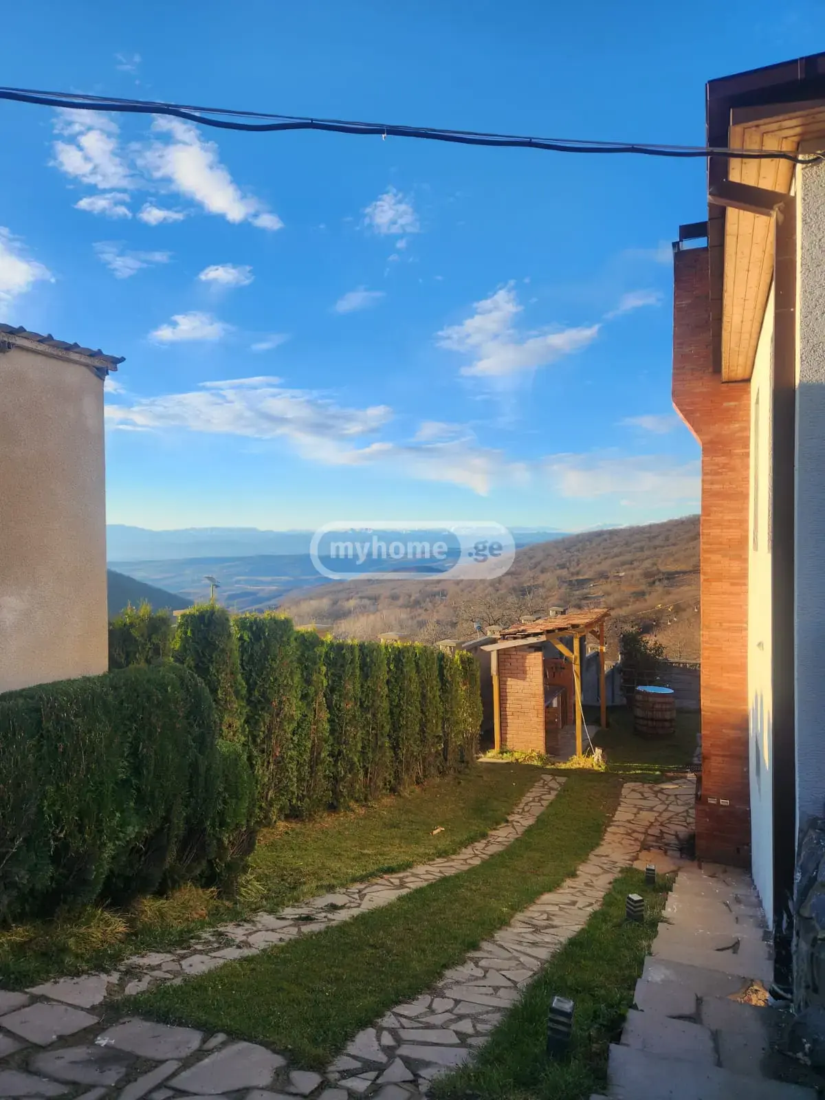 8 Room Country House For Sale view 2