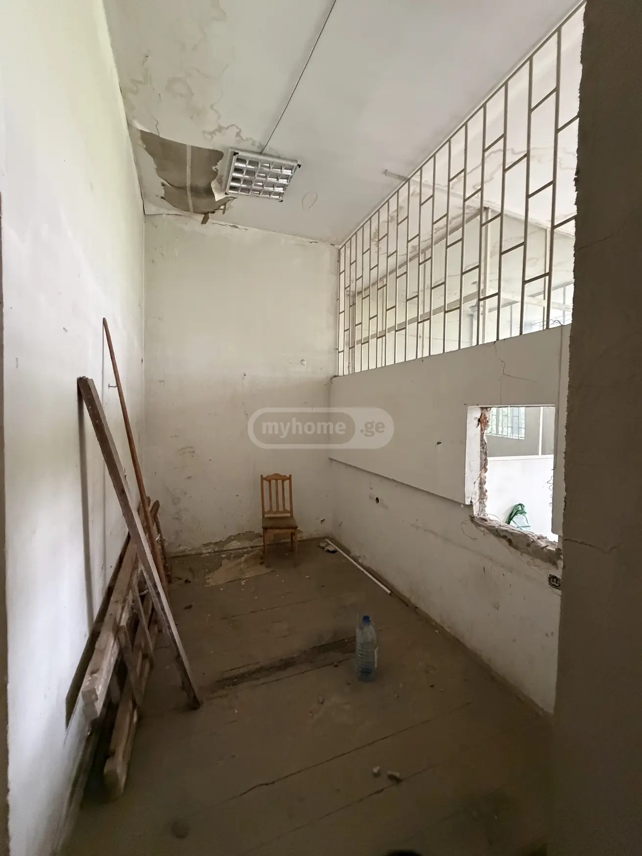 Universal Commercial Area For Sale In Zestaphoni view 5