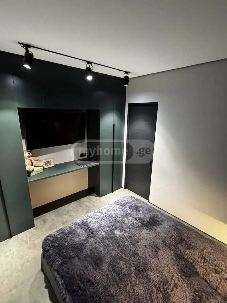 3 Room Apartment For Sale view 5