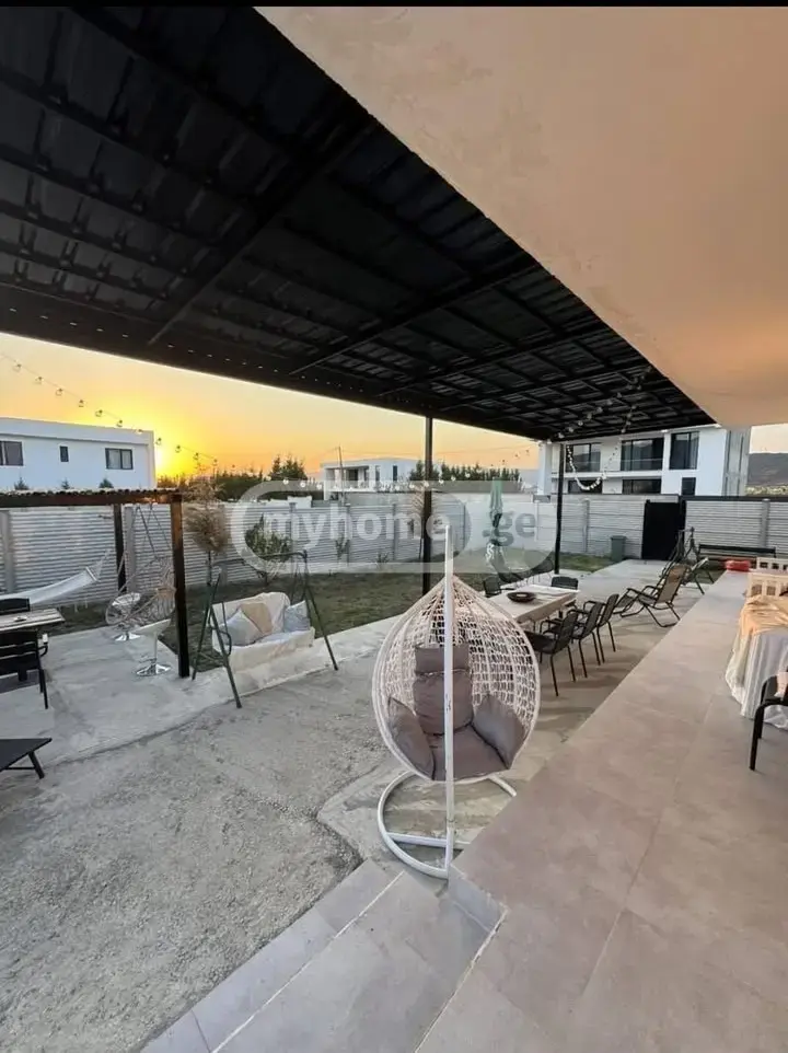 4 Room Apartment For Sale view 1