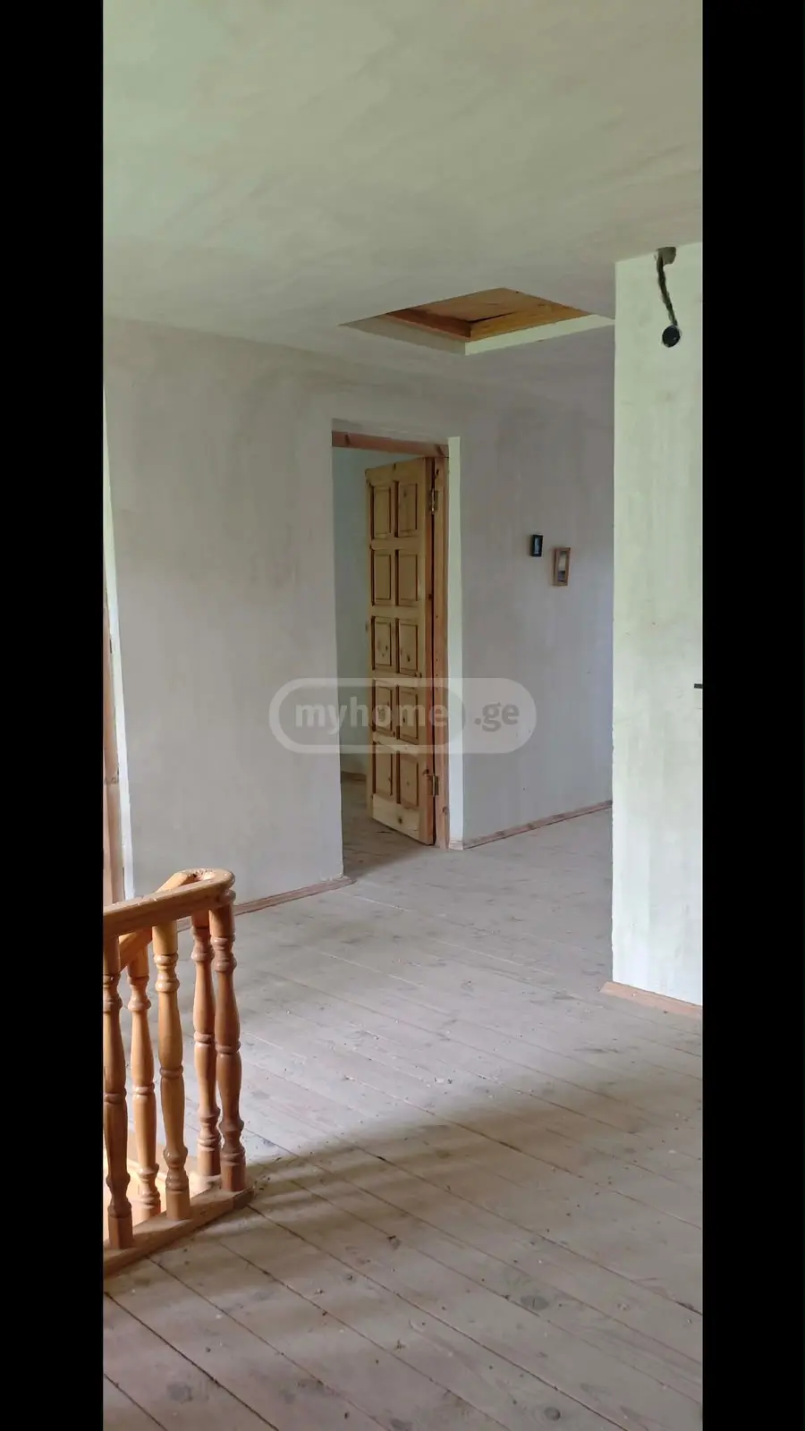 8 Room Private House For Sale view 13