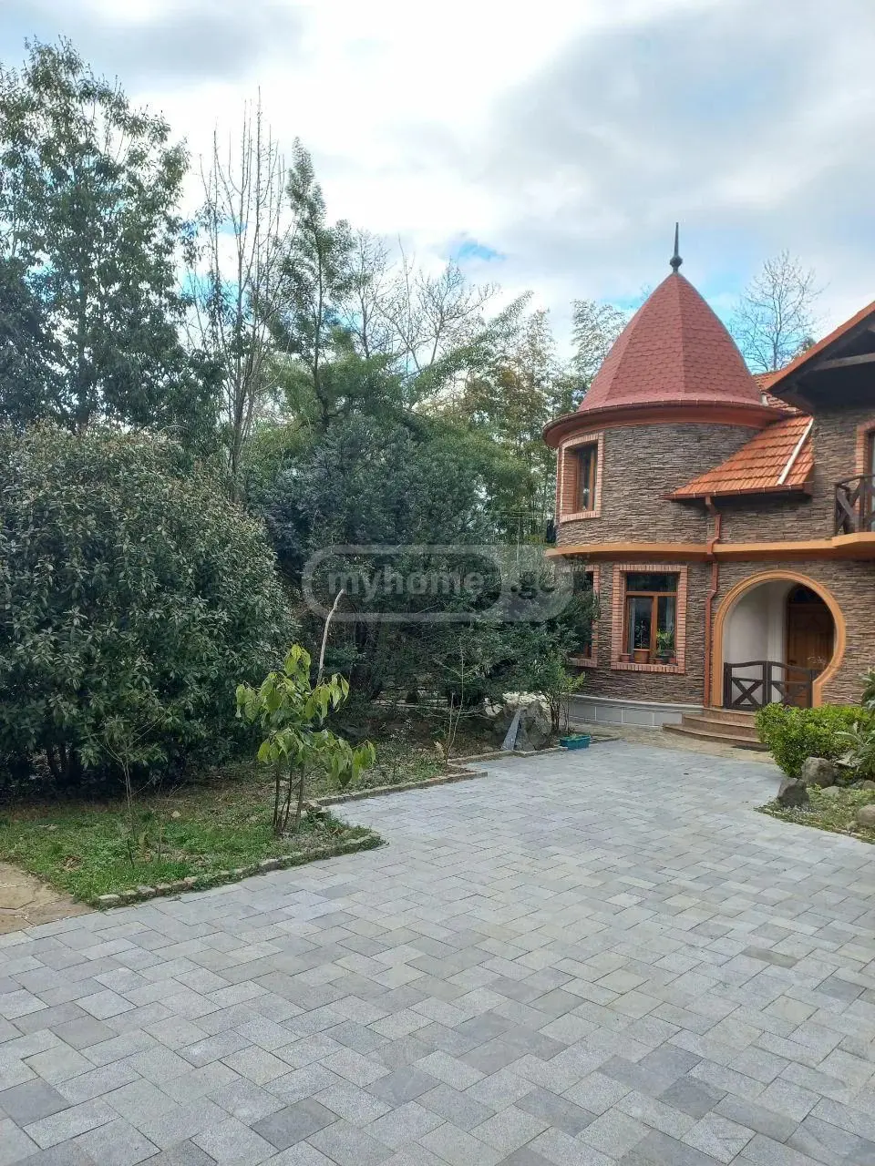 3 Room Private House For Rent In Makhinjauri, In Batumi view 6