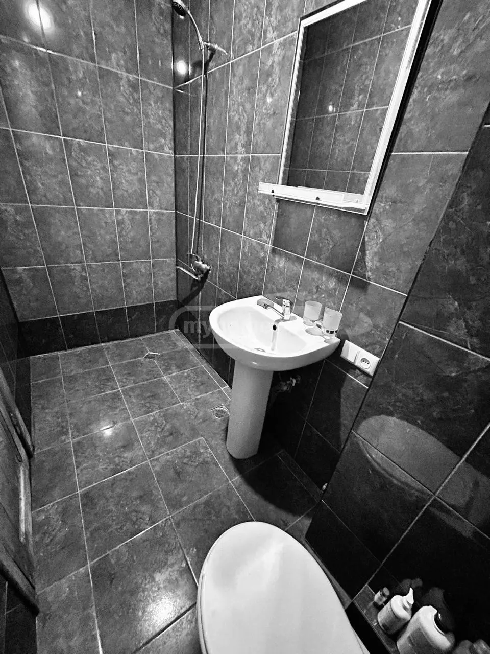 2 Room Apartment Daily Rent In Old Batumi District, In Batumi view 3