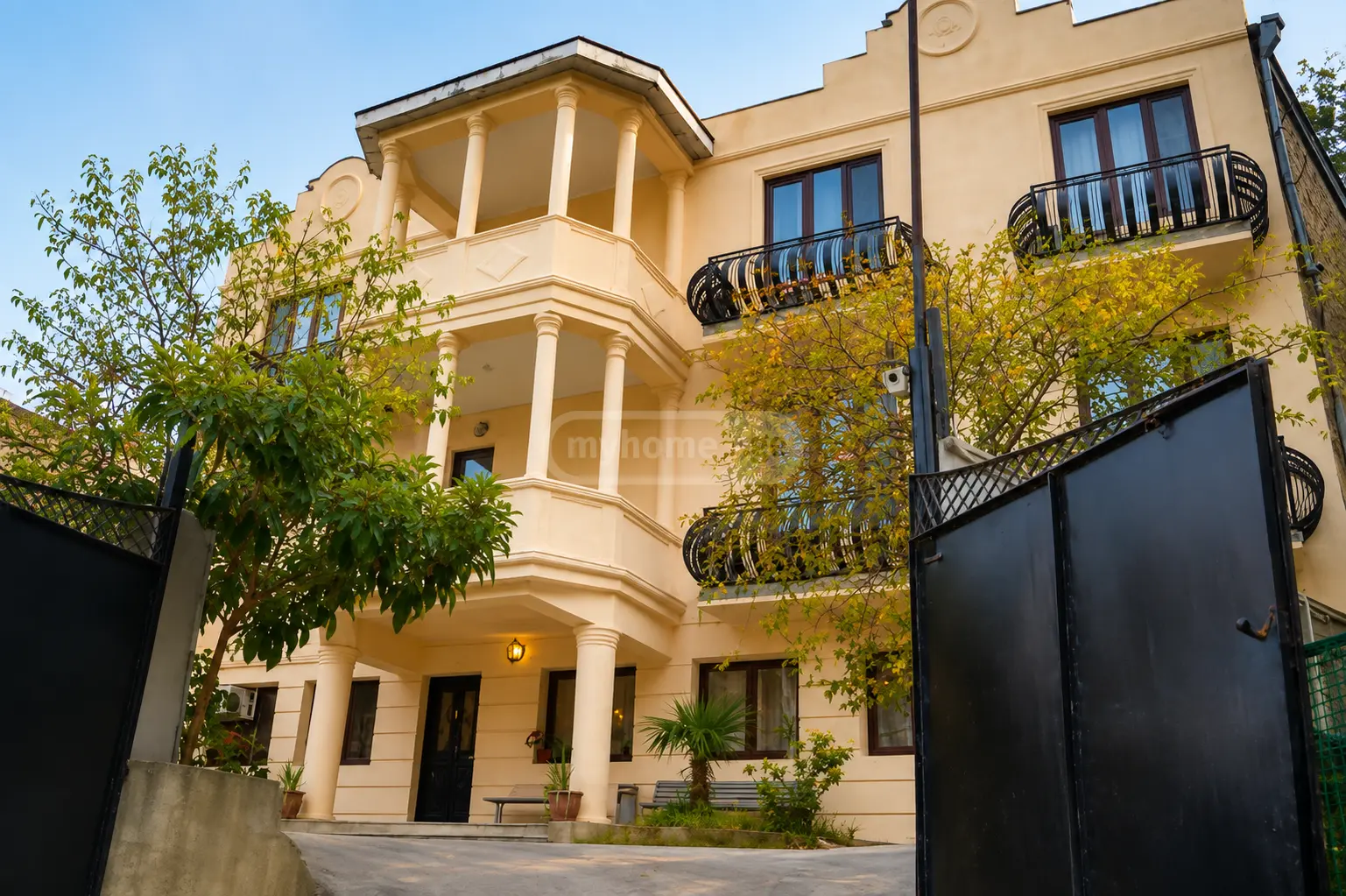 10+ Room Hotel For Sale In Kiketi view 1