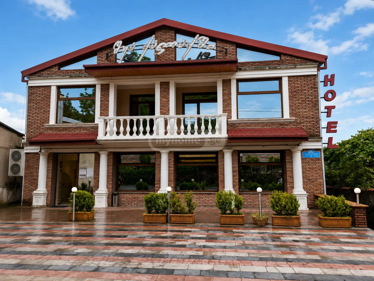 8 Room Hotel For Sale view 5