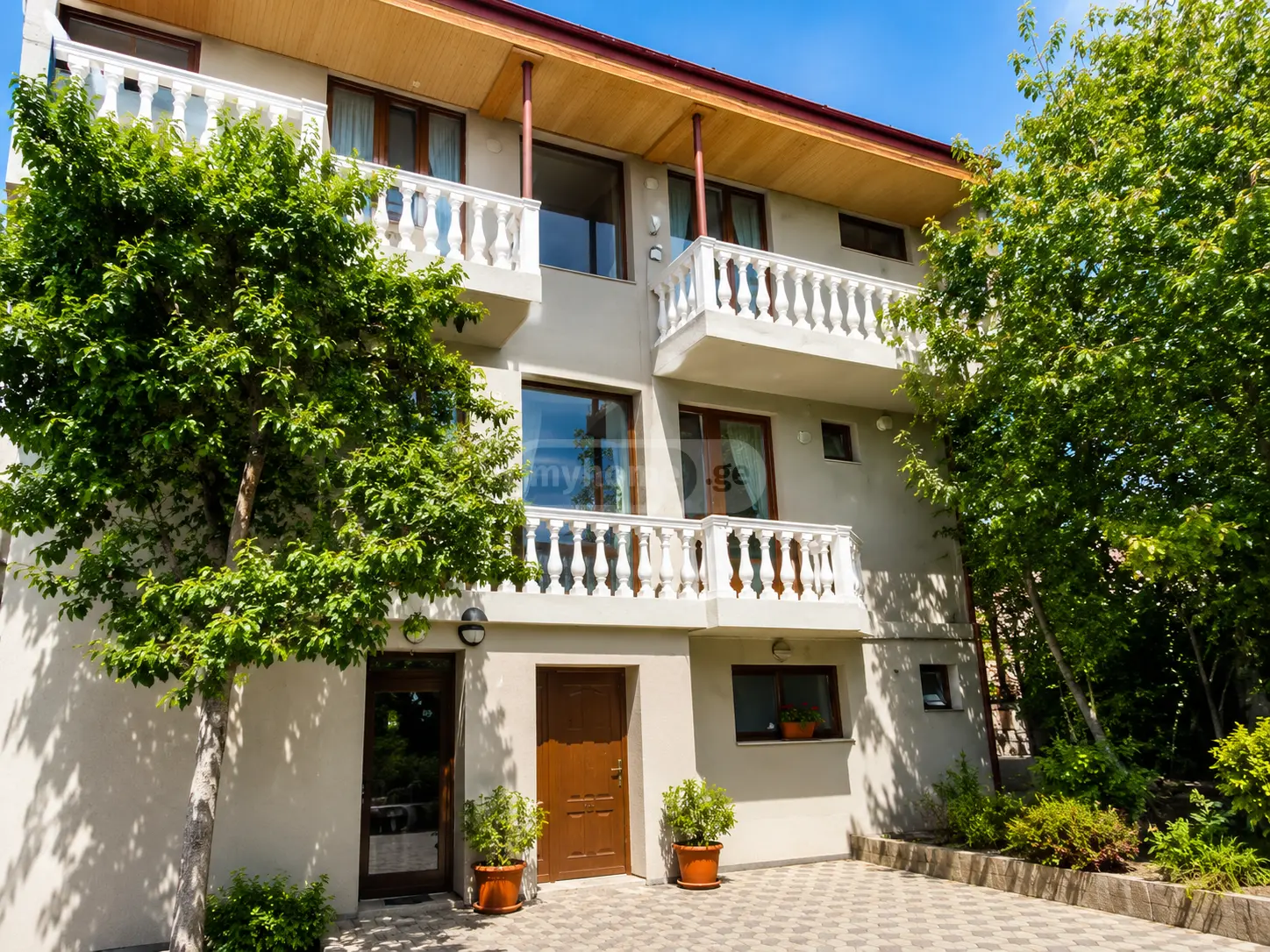 8 Room Hotel For Sale view 13