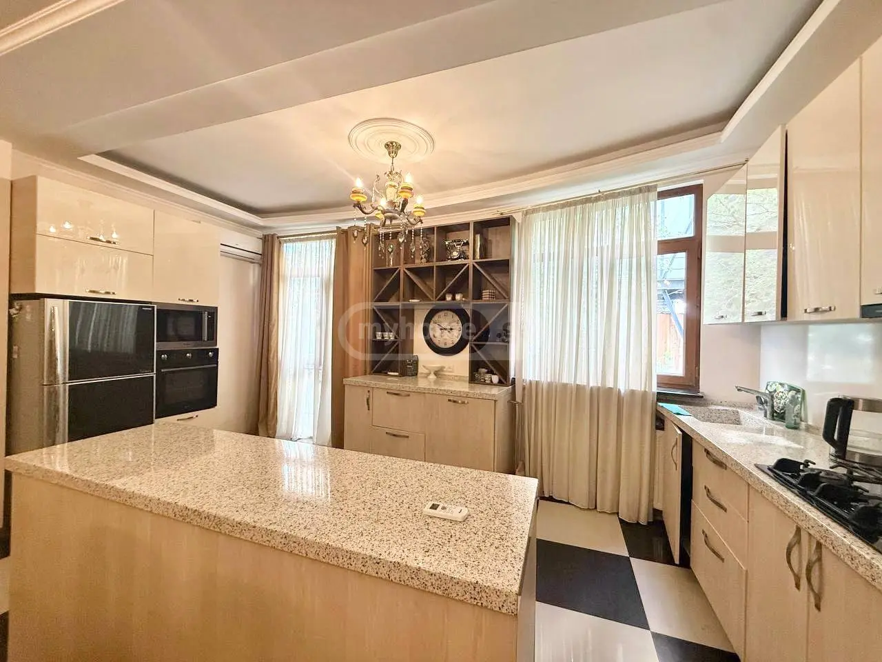 3 Room Apartment For Rent In Vera view 4