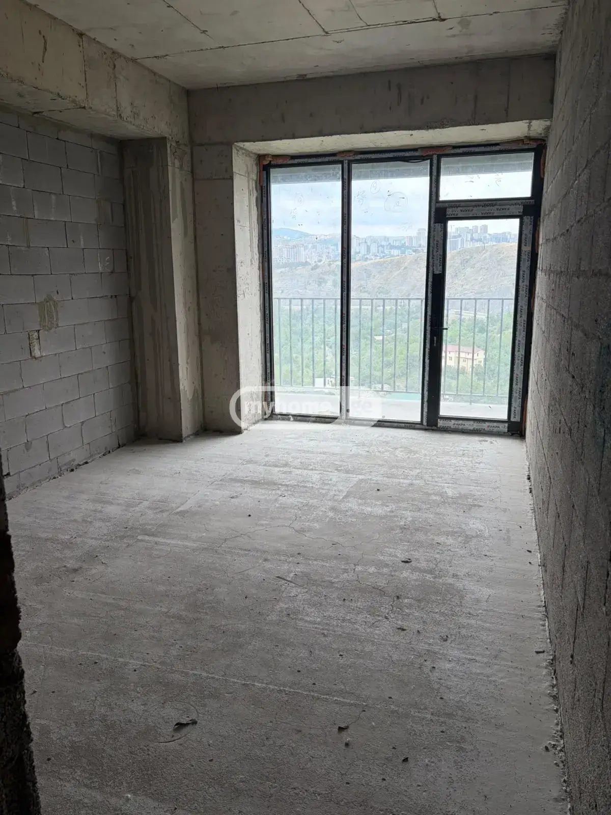 4 Room Apartment For Sale view 8