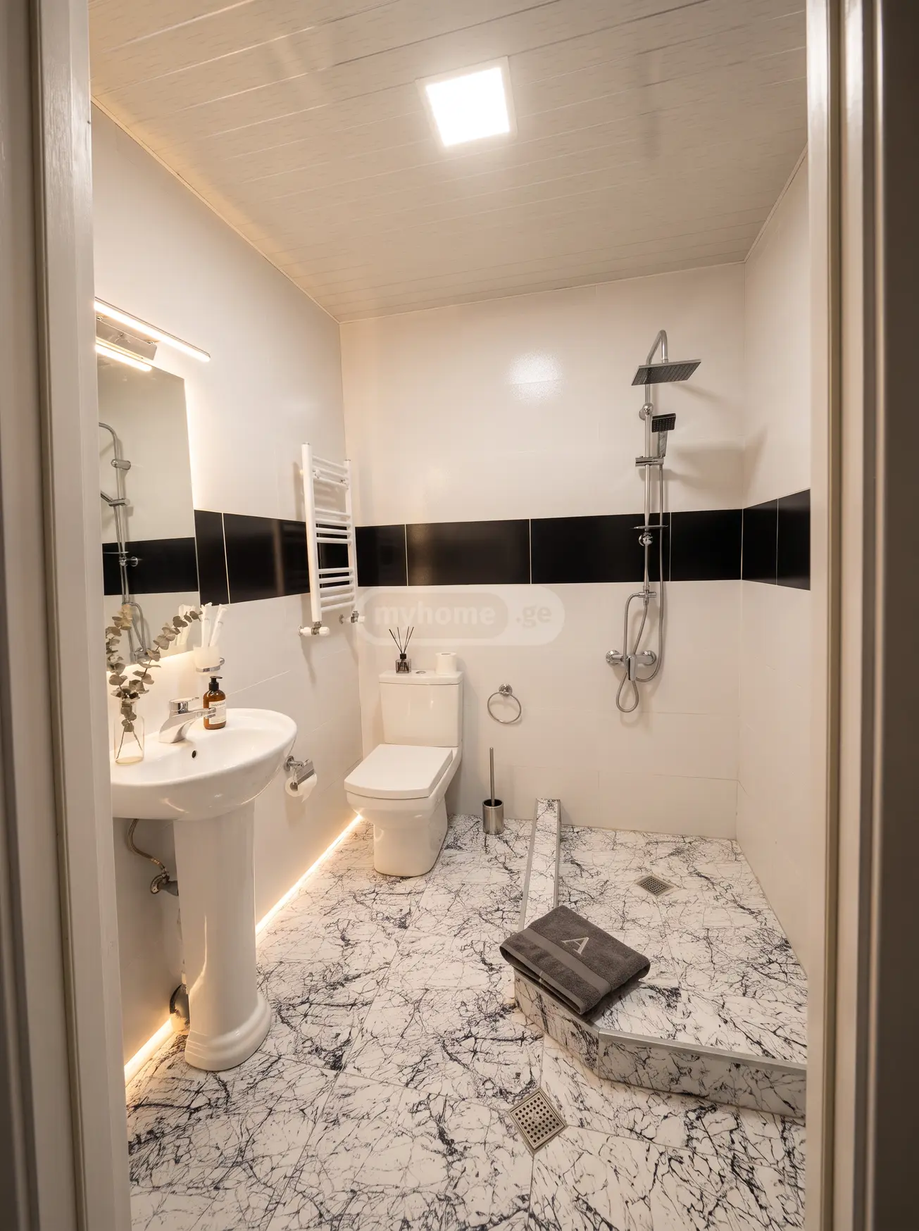 10+ Room Private House For Sale In Mtatsminda view 13