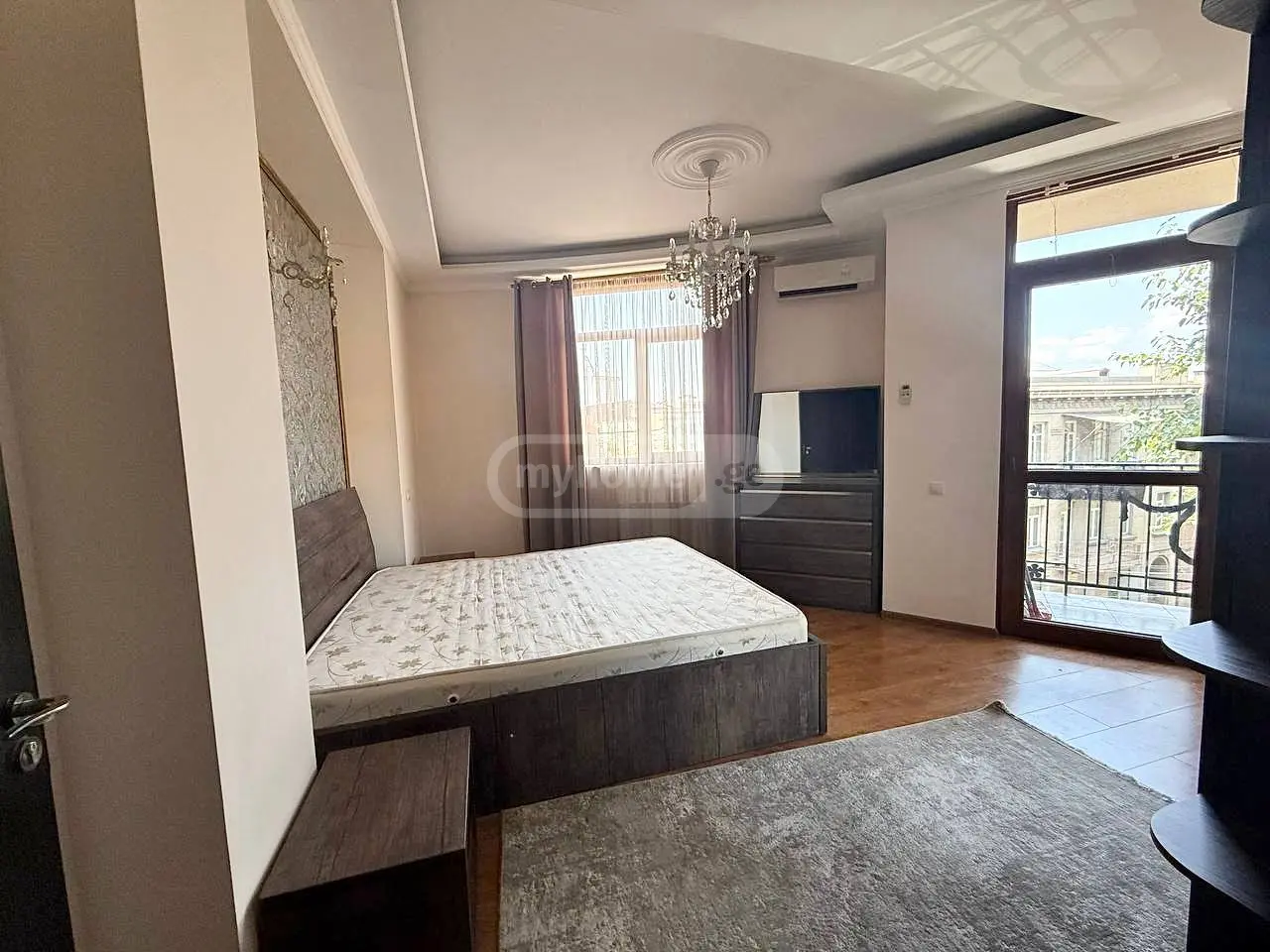 3 Room Apartment For Rent In Vera view 8