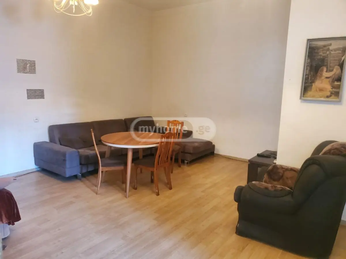 3 Room Apartment For Sale view 2