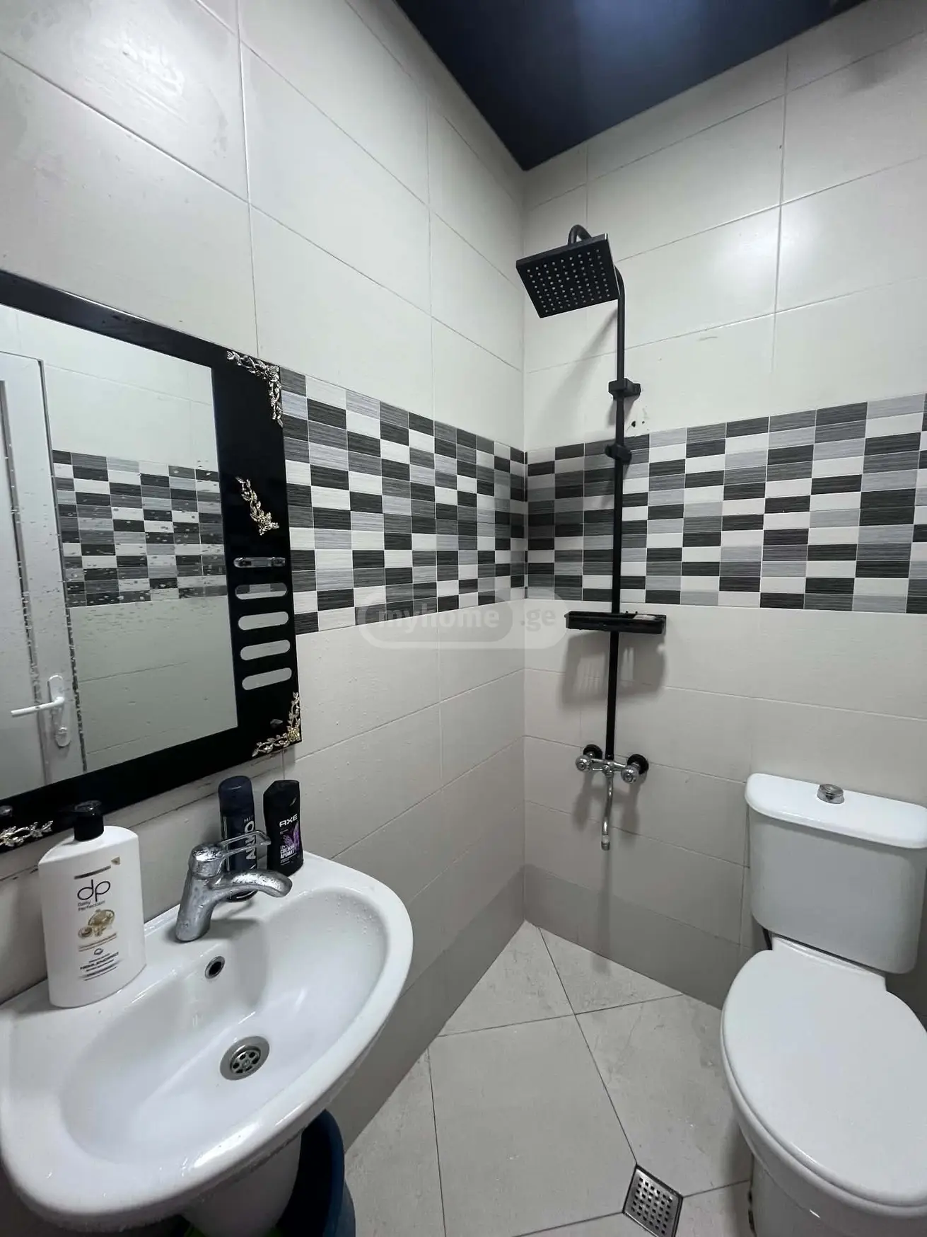 2 Room Apartment Daily Rent In Old Batumi District, In Batumi view 9