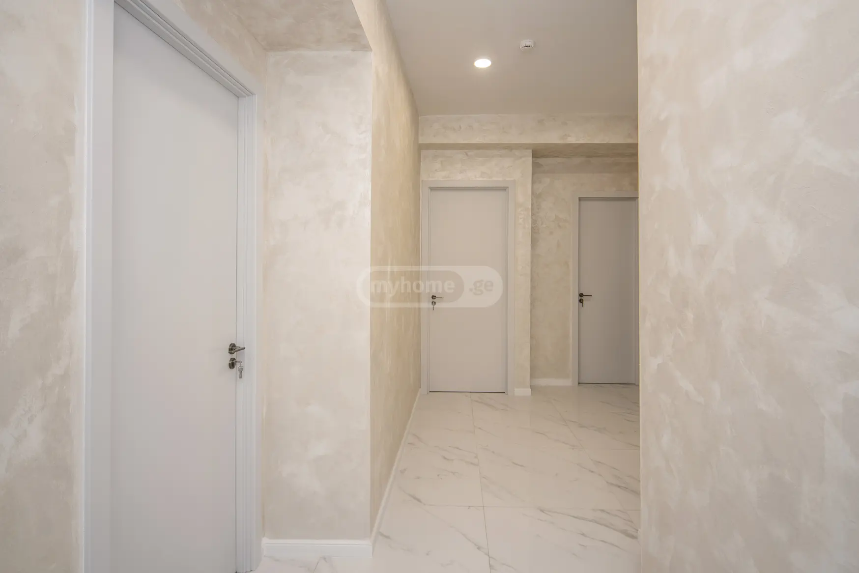 5 Room Hotel For Sale view 9