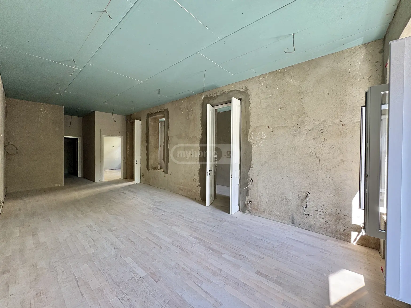 Universal Commercial Area For Rent In Mtatsminda view 1