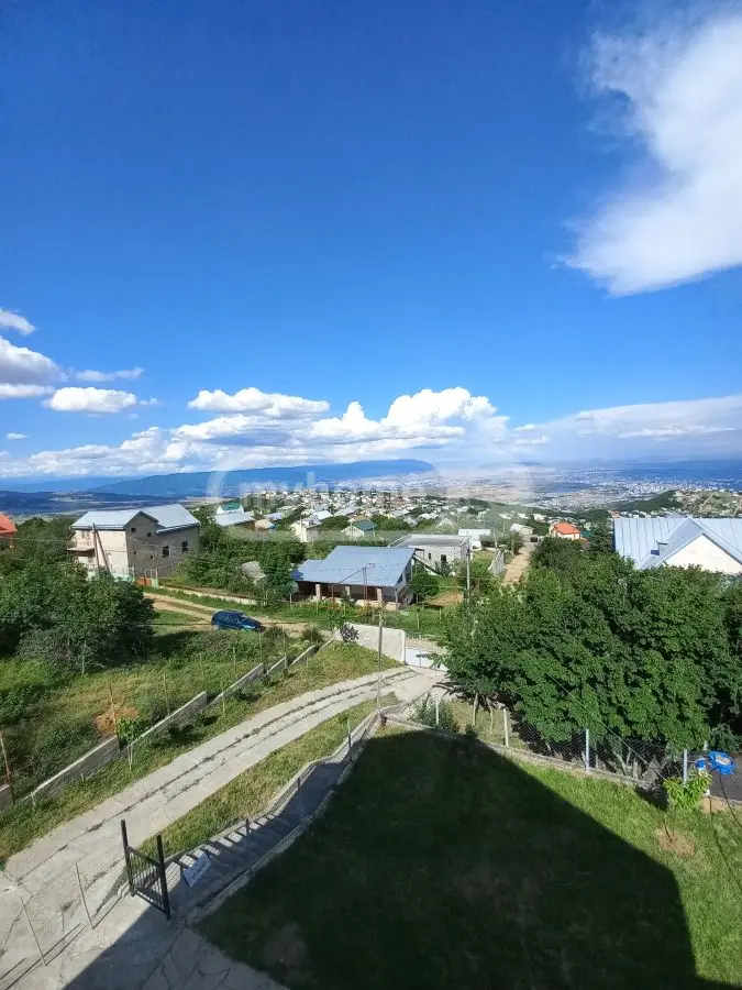 6 Room Country House For Sale view 2