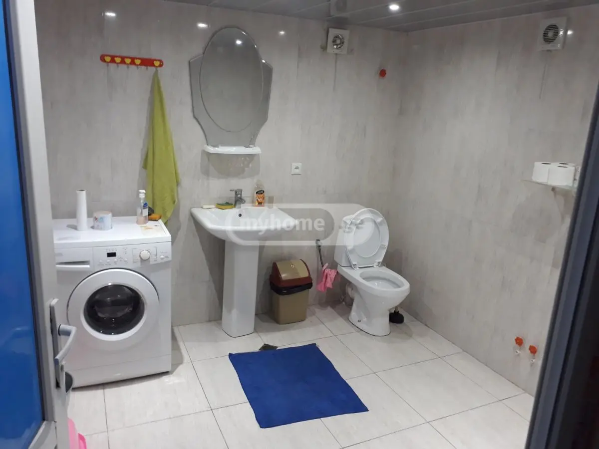 6 Room Country House For Sale view 12