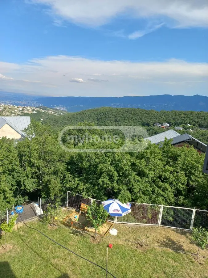 6 Room Country House For Sale view 3