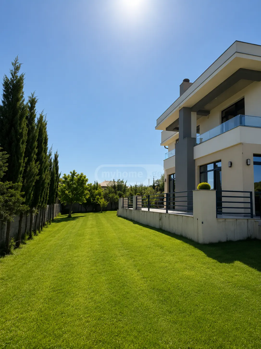 6 Room Private House For Sale view 1