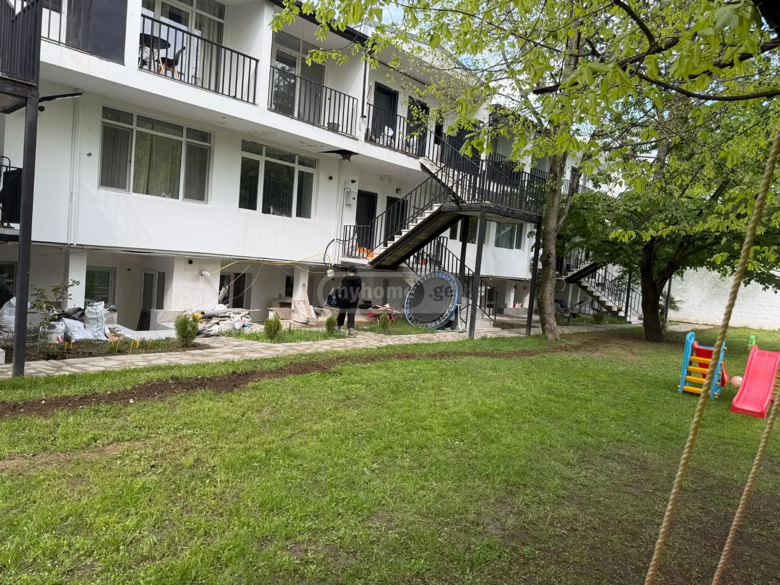 5 Room Country House For Sale view 2