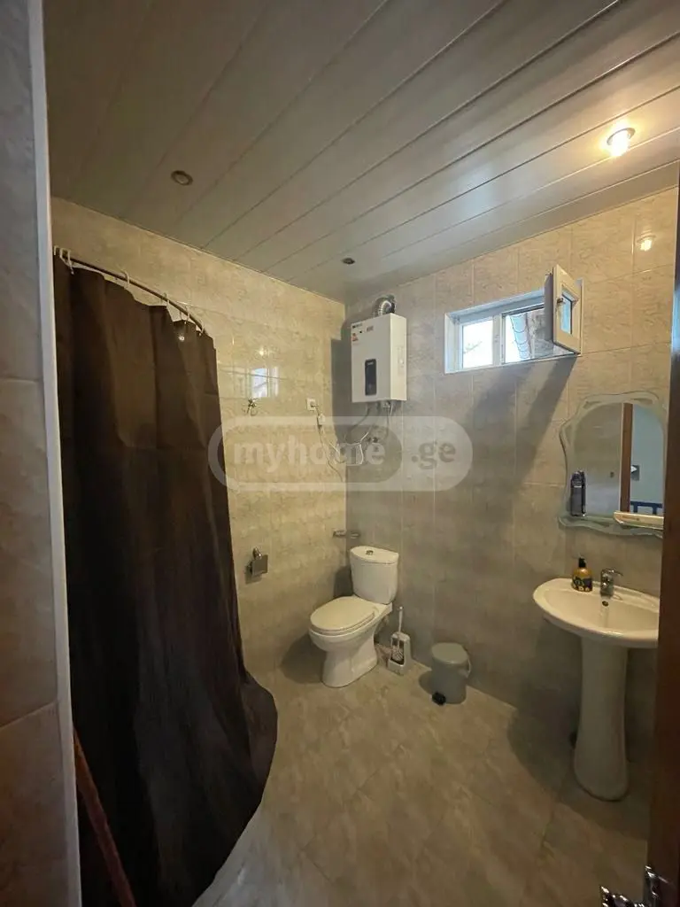 6 Room Private House For Sale view 15