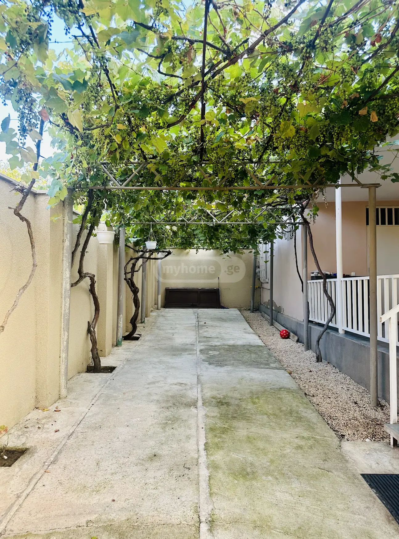 2 Room Private House For Sale view 12