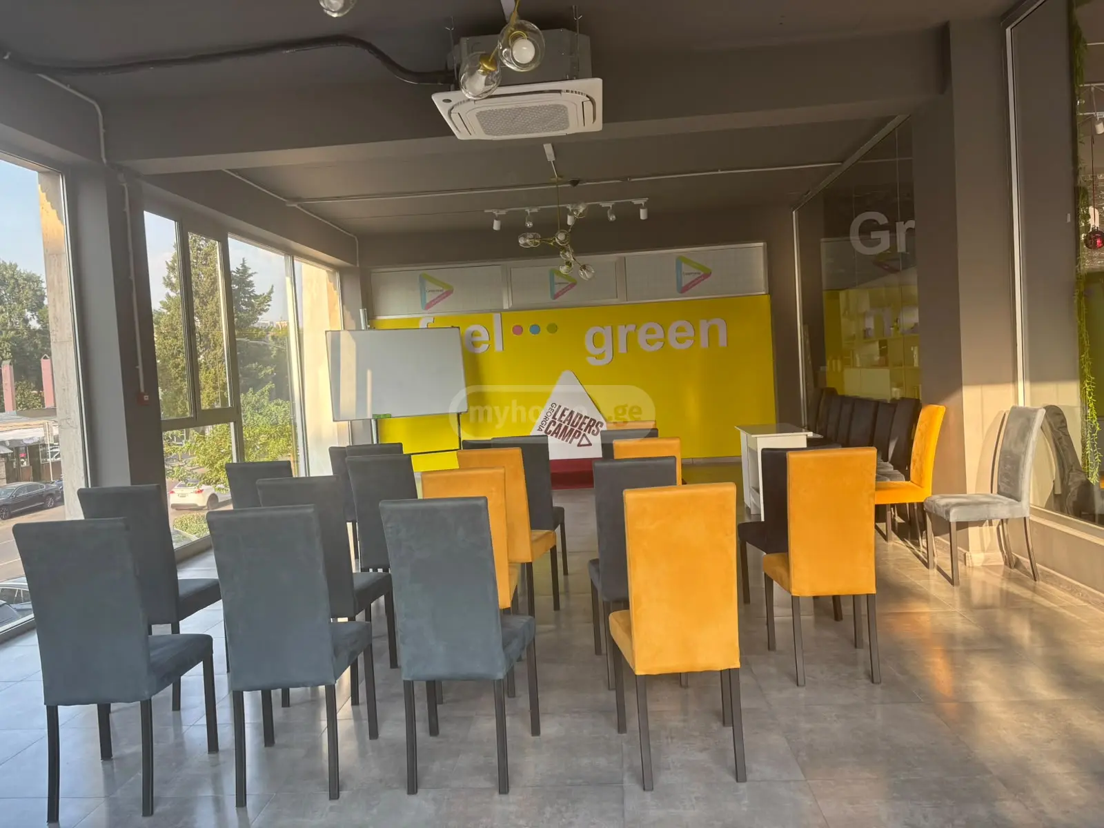 Office Commercial Area For Sale In Isani view 4
