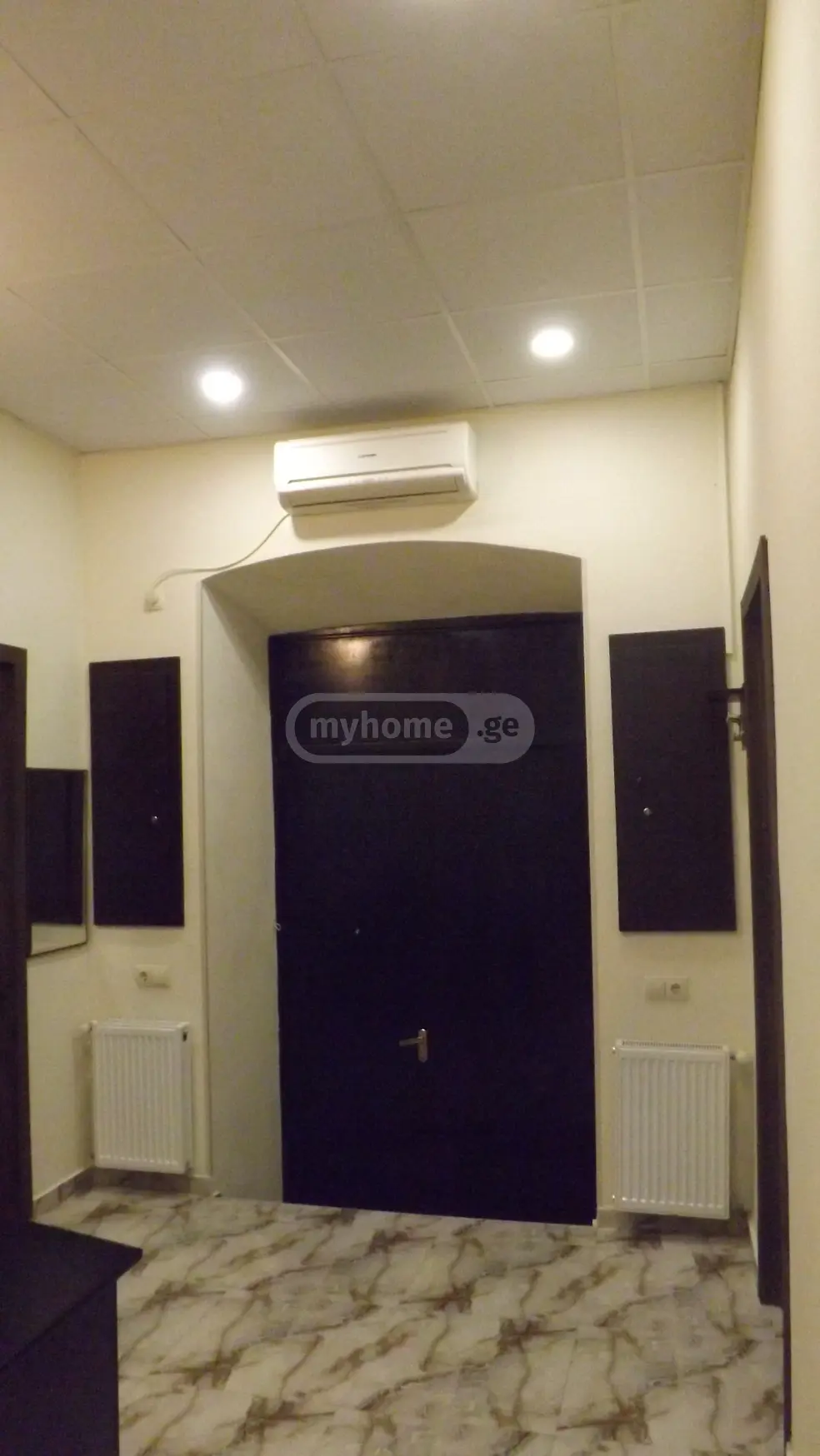 6 Room Hotel For Rent In Vera view 11