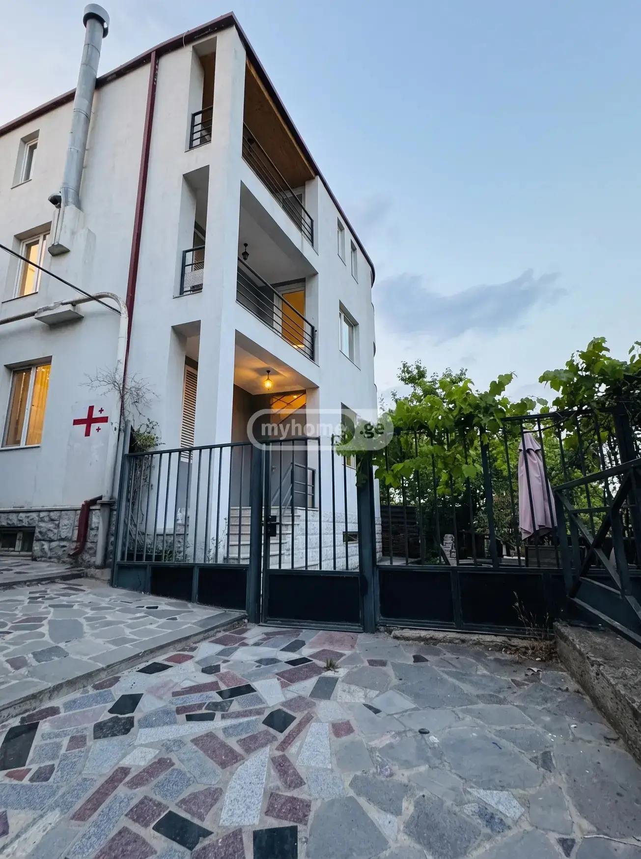 10+ Room Hotel For Sale In Mtatsminda view 13