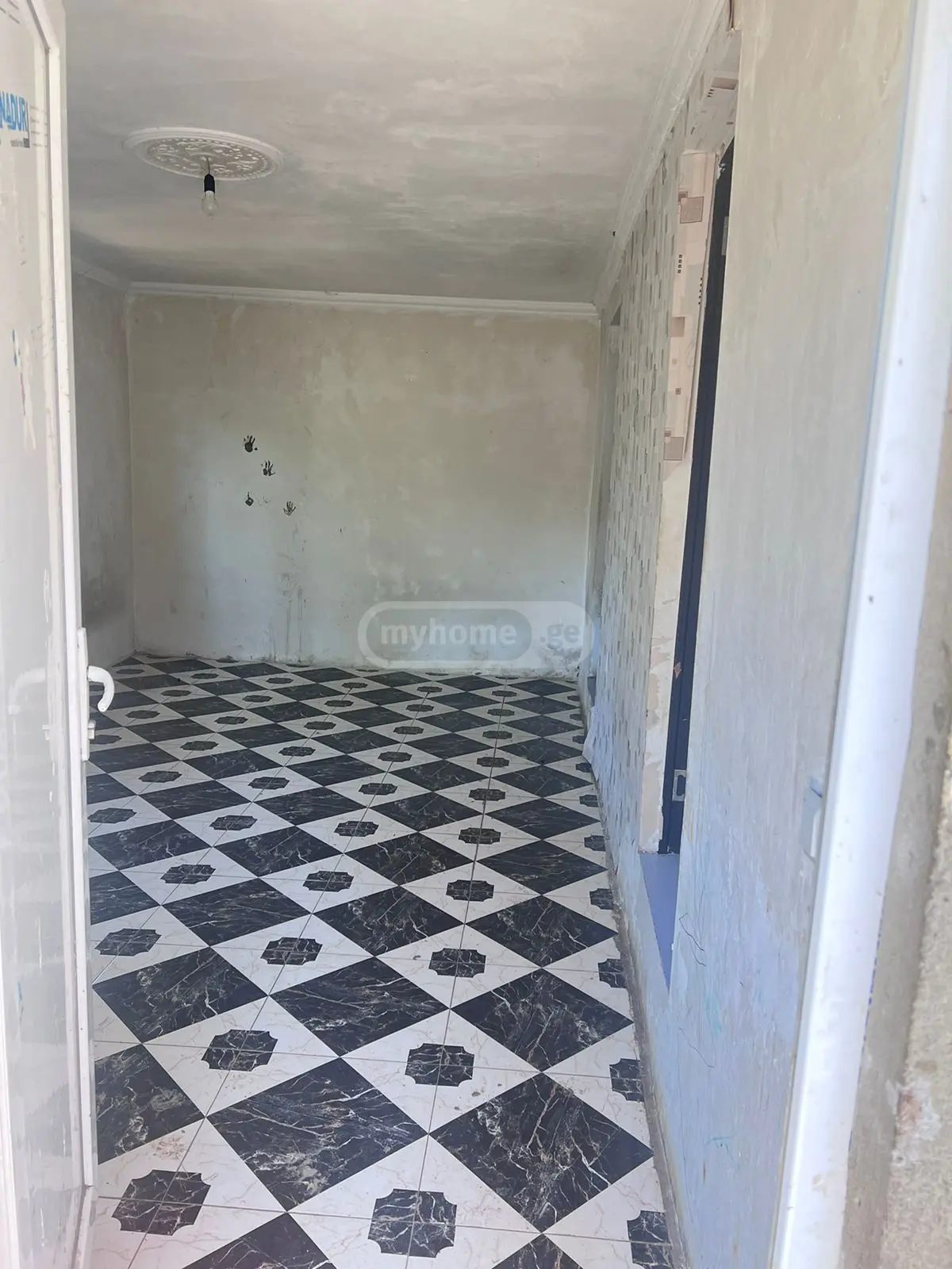 3 Room Country House For Sale view 2