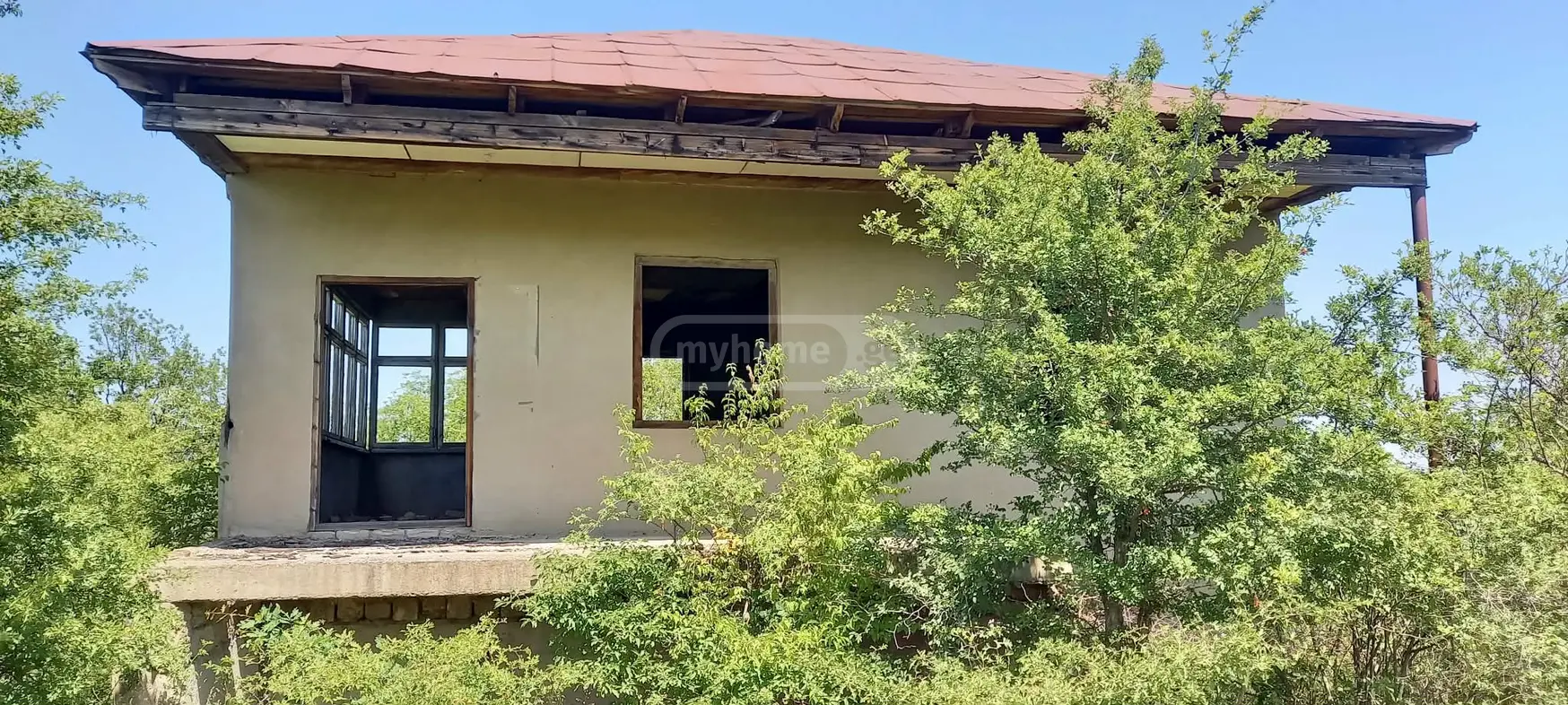 4 Room Country House For Sale view 3
