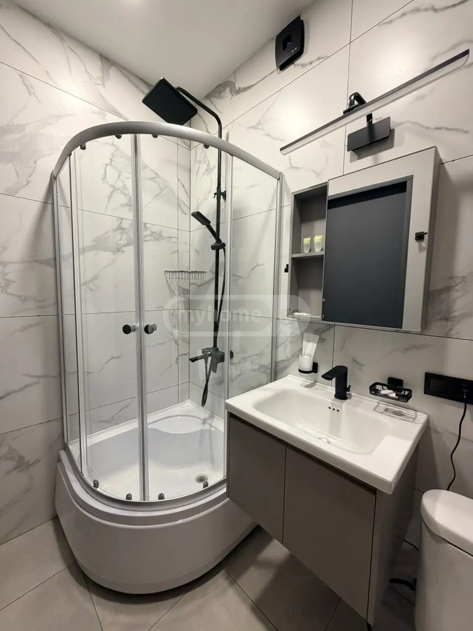 1 Room Apartment Daily Rent In Mtatsminda view 13