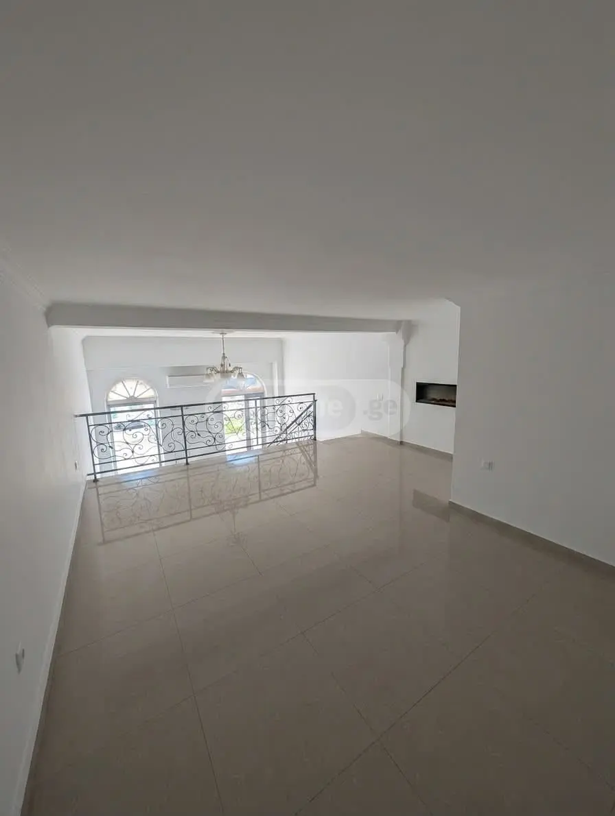 Special Commercial Area For Rent In Old Batumi District, In Batumi view 3