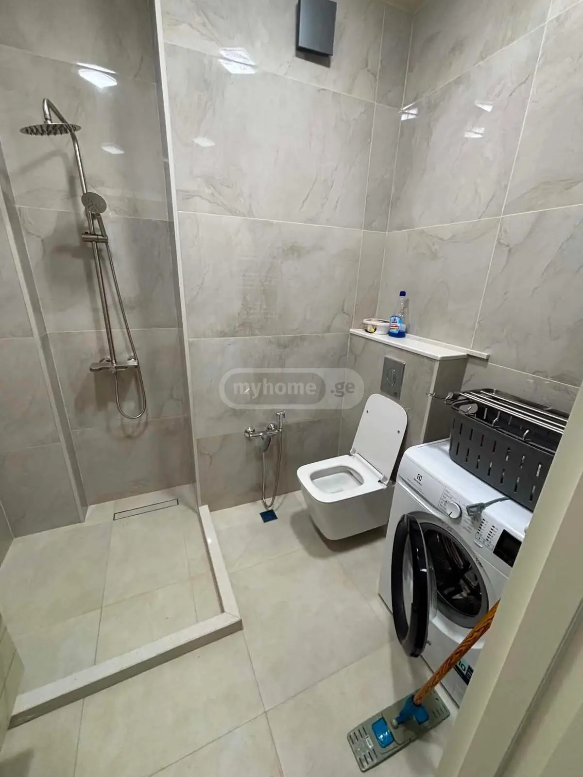 2 Room Apartment For Rent In Makhinjauri, In Batumi view 4