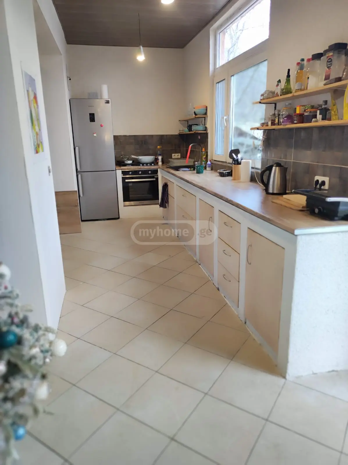 7 Room Private House For Sale view 5