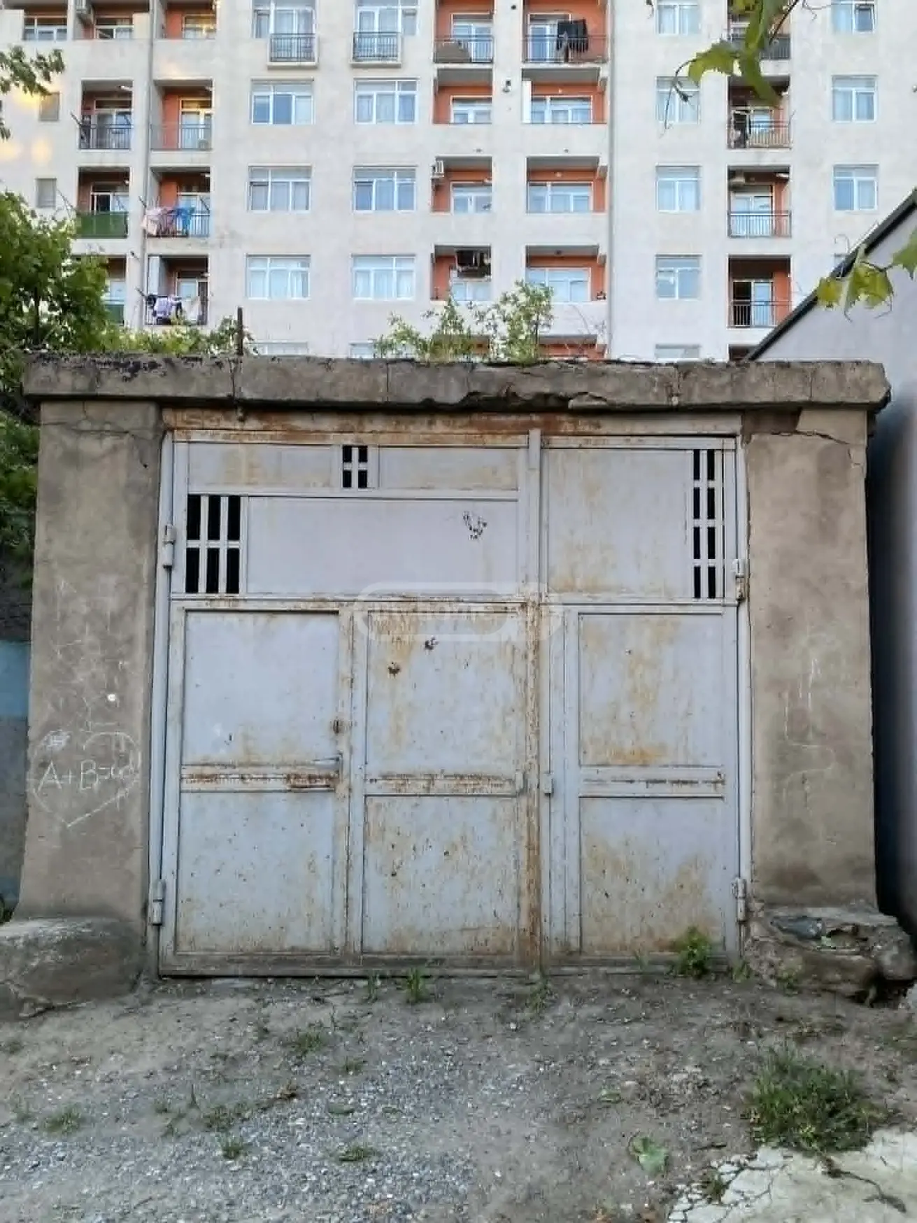 Garage Commercial Area For Sale In Gldani view 1