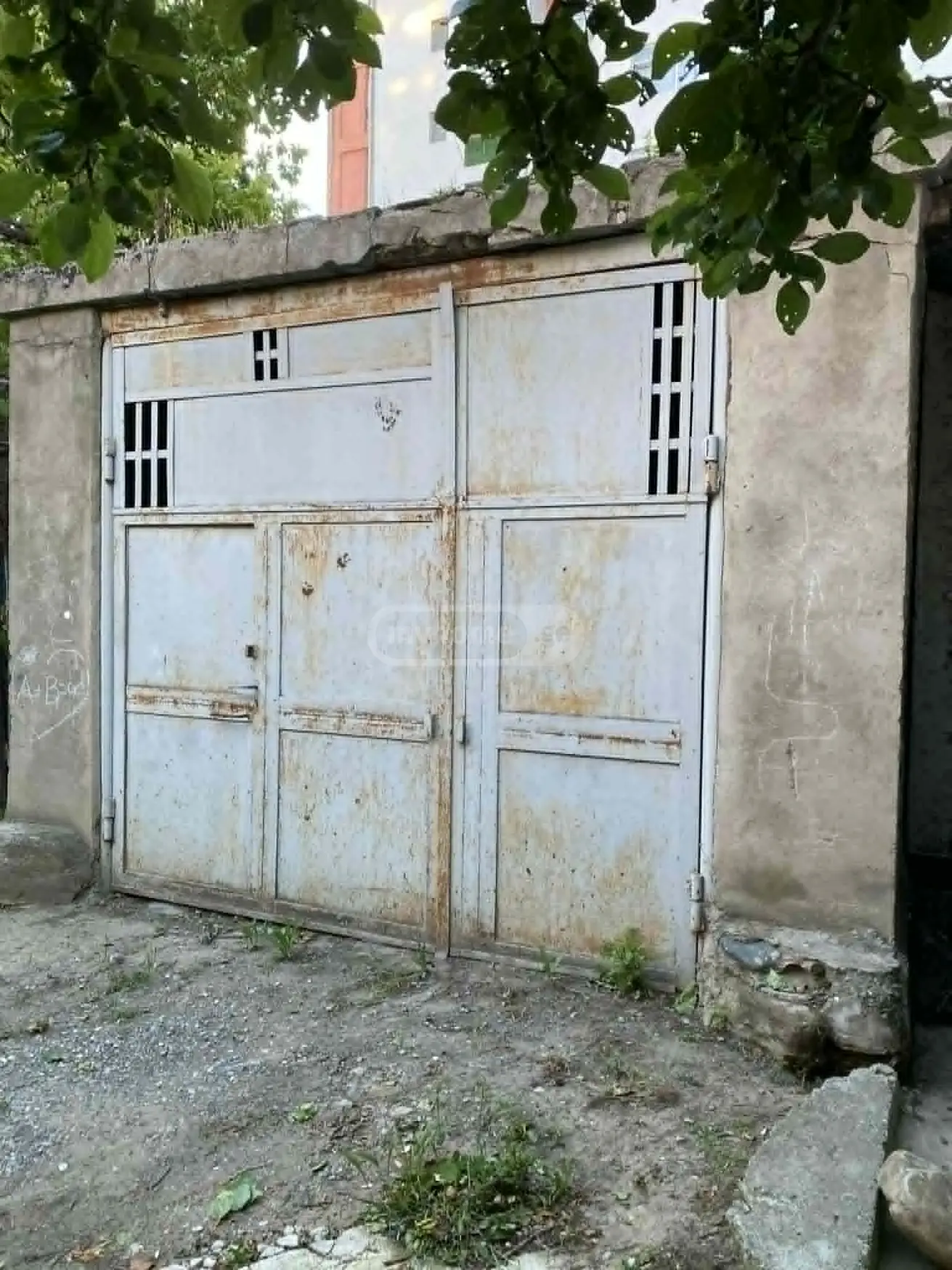 Garage Commercial Area For Sale In Gldani view 2