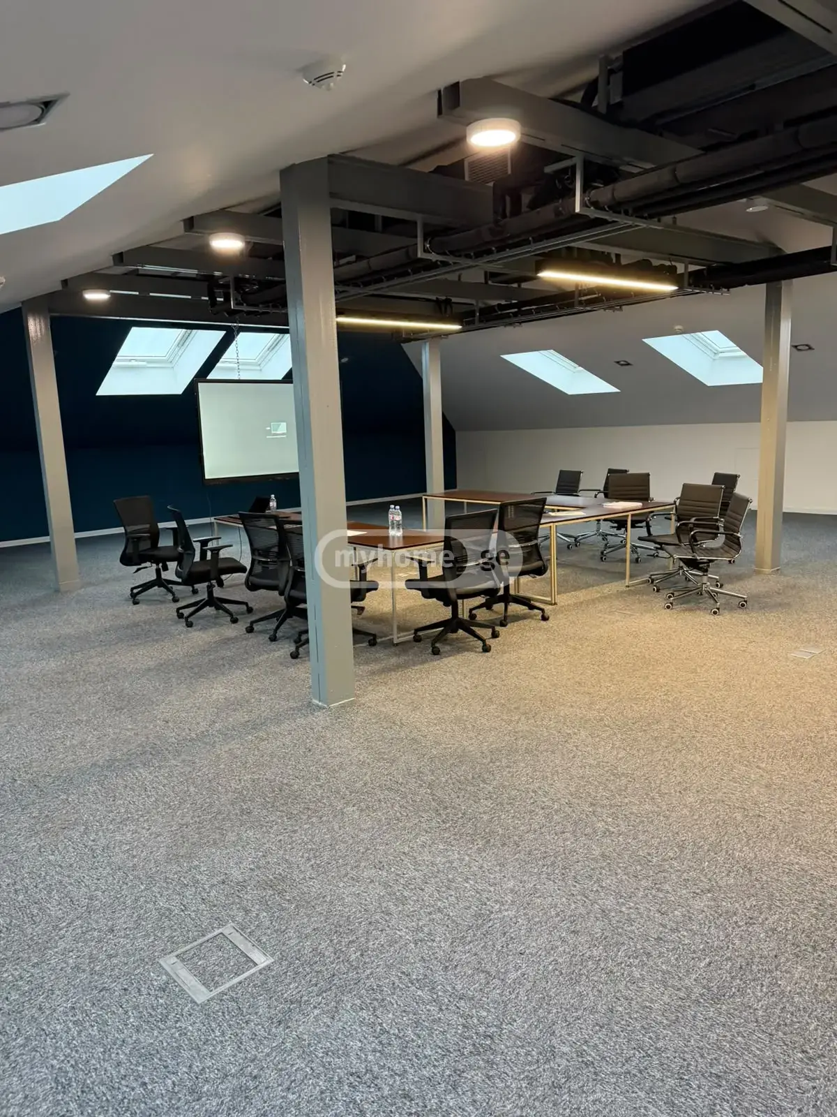 Office Commercial Area For Rent In Mtatsminda view 34