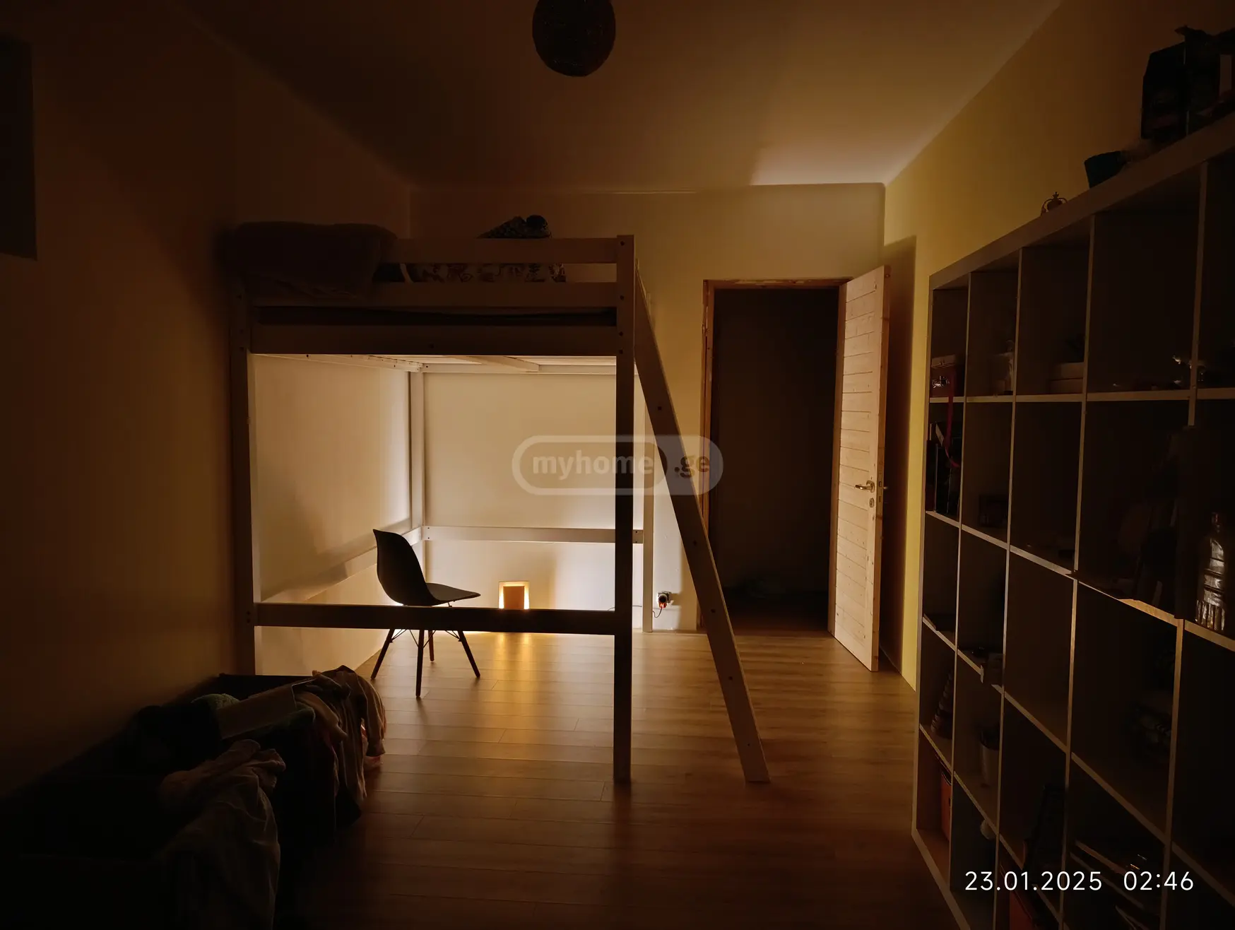 7 Room Private House For Sale view 14