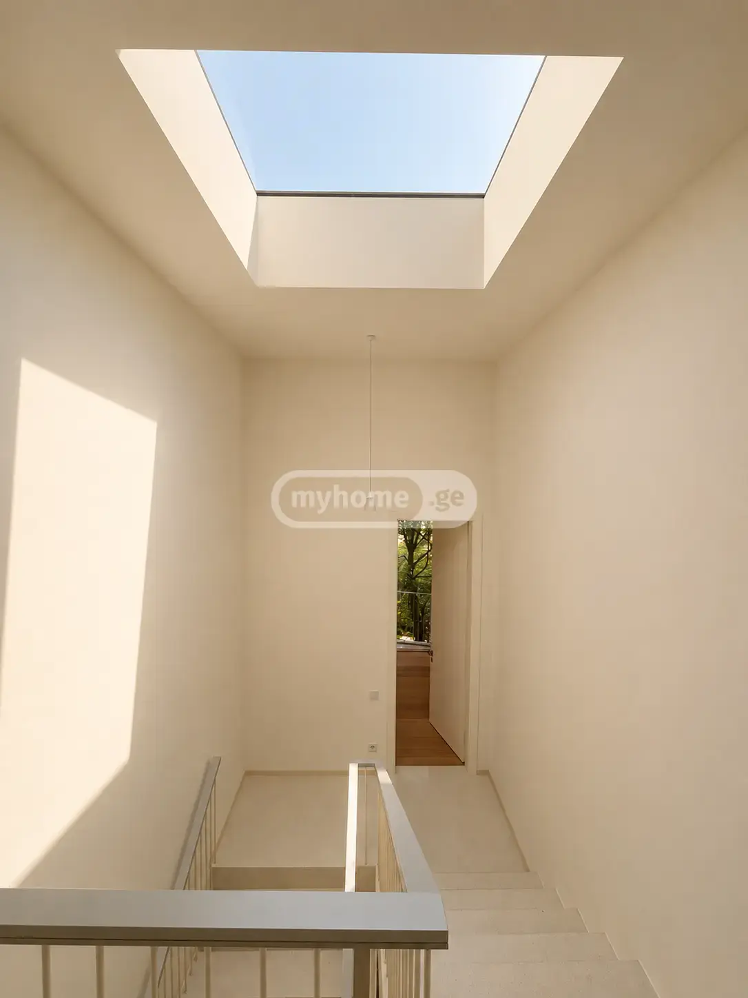 6 Room Private House For Rent In Vake view 5
