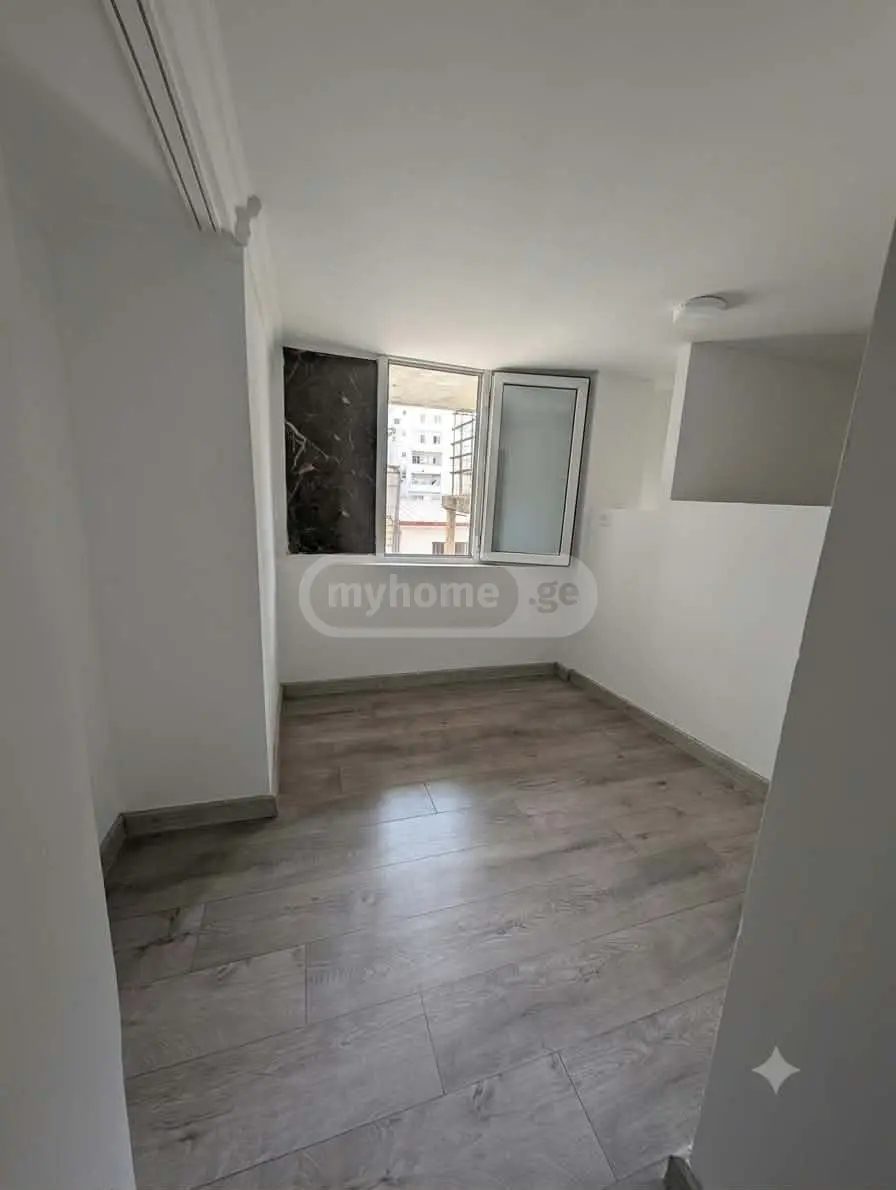 Special Commercial Area For Rent In Old Batumi District, In Batumi view 4