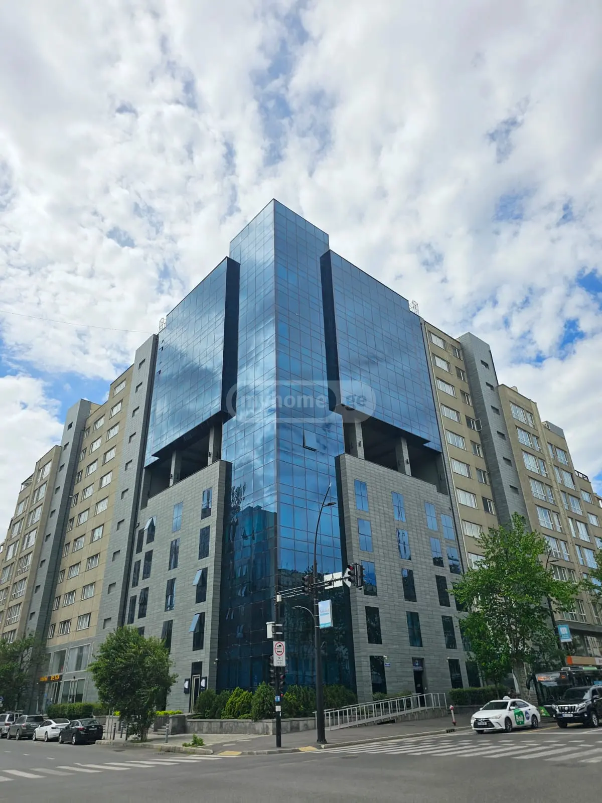 Office Commercial Area For Rent In Avlabari view 1