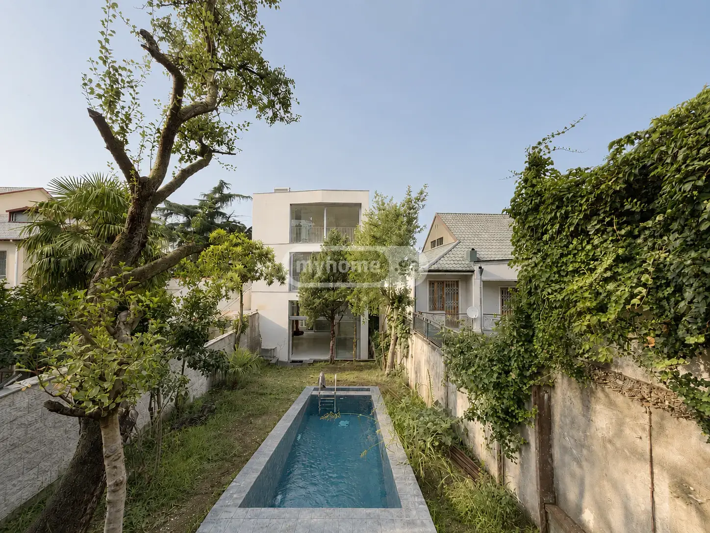 6 Room Private House For Rent In Vake view 1