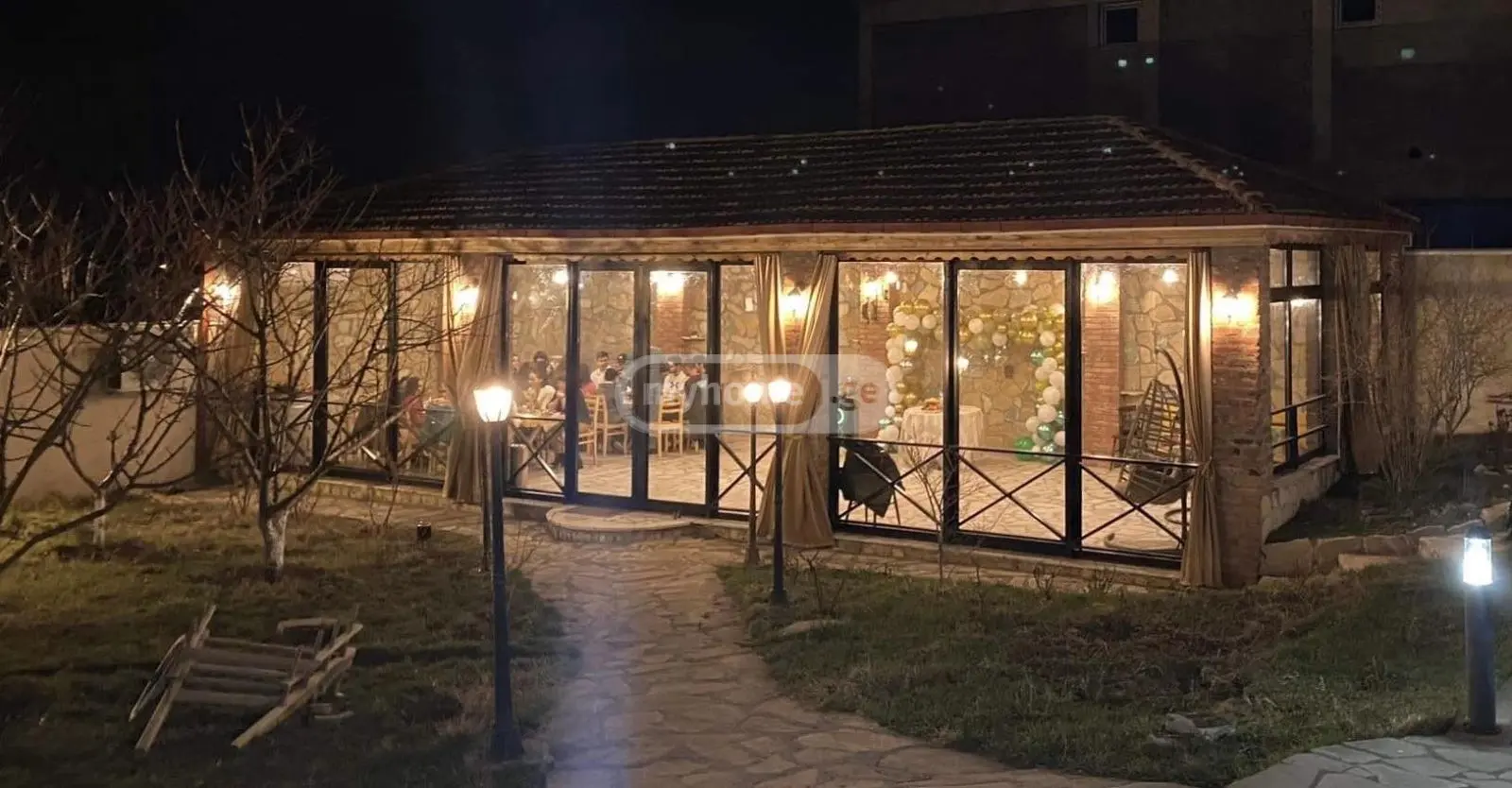 1 Room Private House Daily Rent In Shindisi view 2