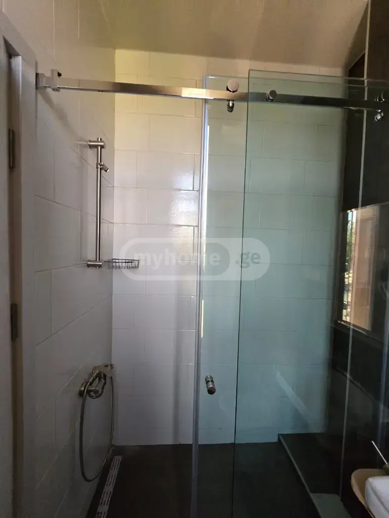 10+ Room Hotel For Sale In Tskneti view 6