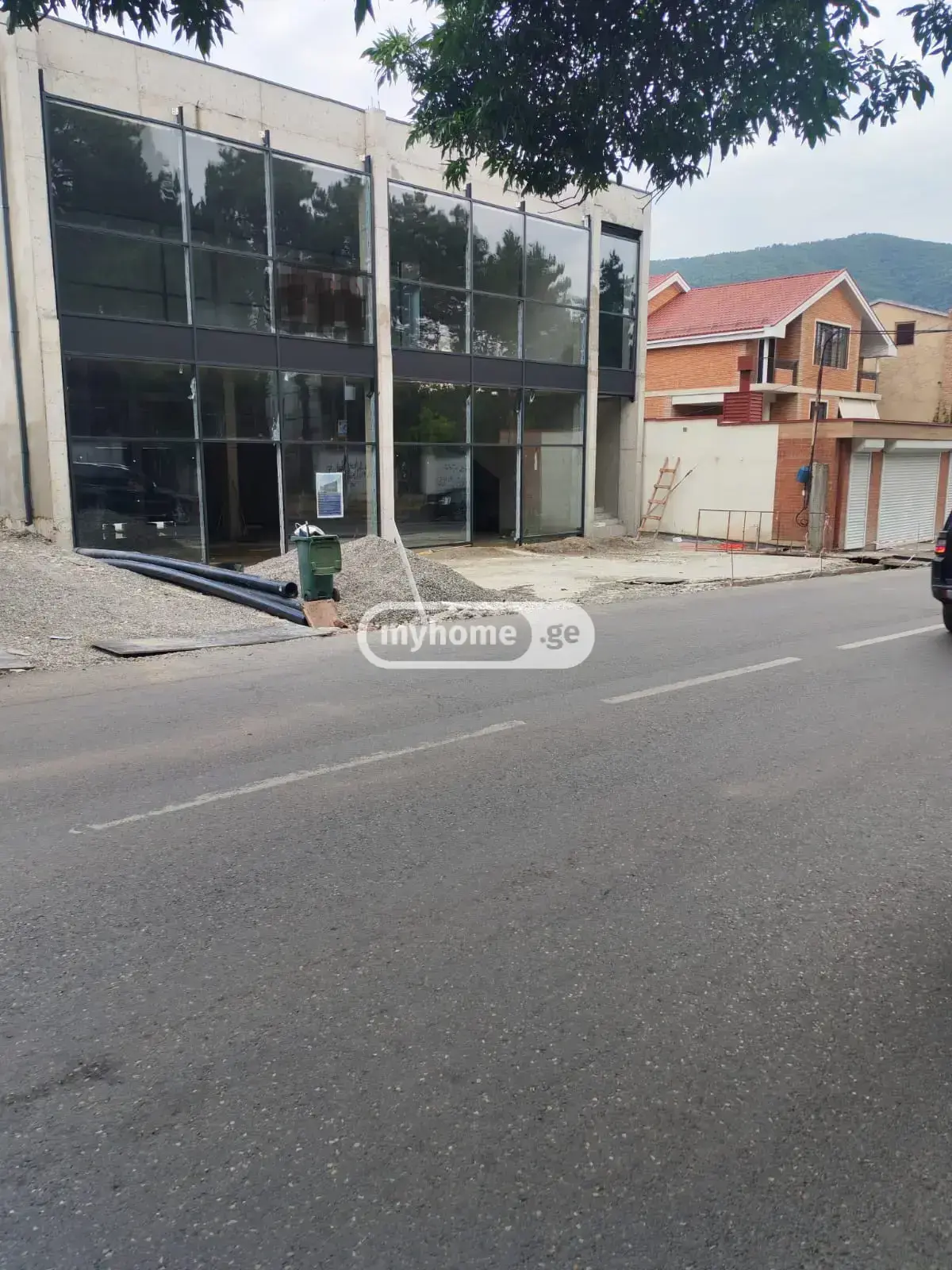 Universal Commercial Area For Rent In Tskneti view 1